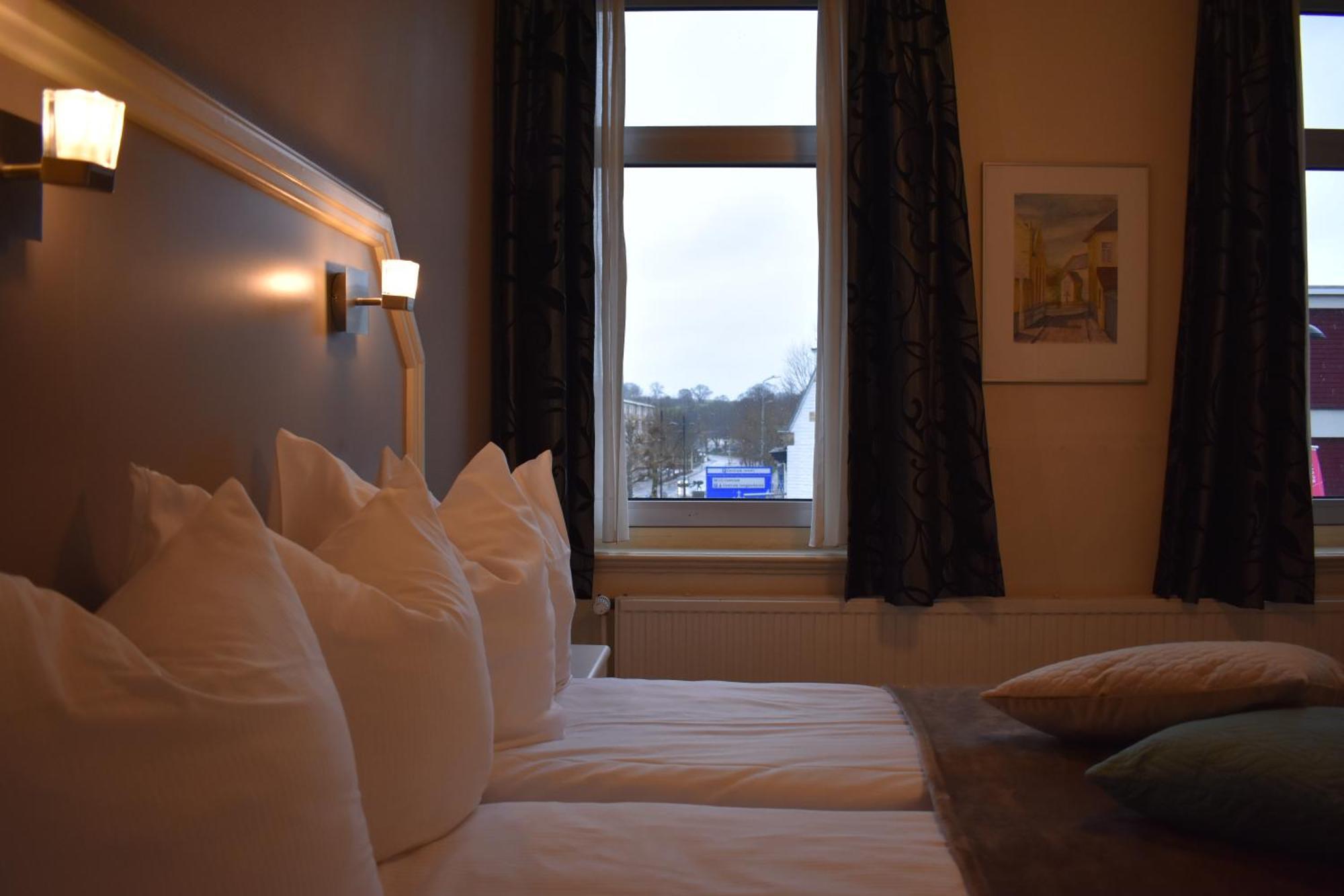Hotel Atlanta Valkenburg aan de Geul Стая снимка